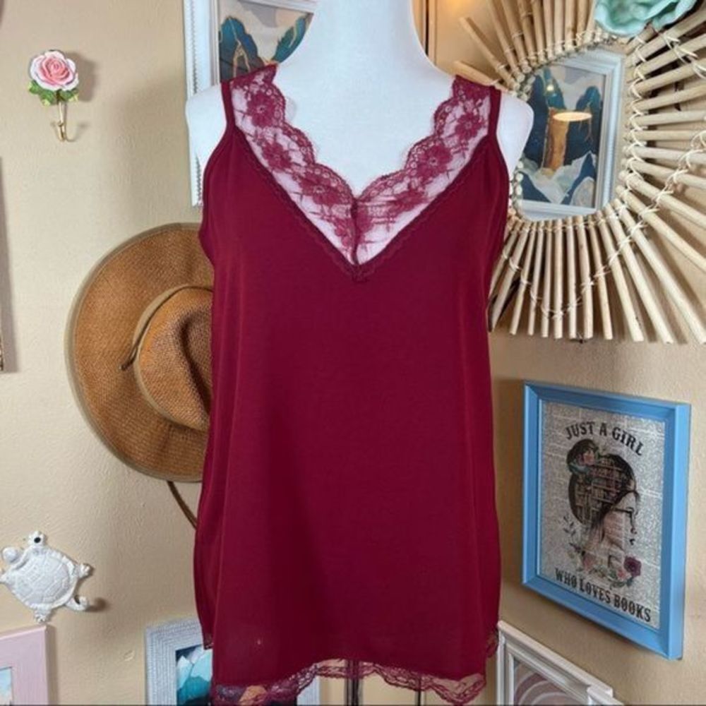Romanic Lace Trim Tank Top Blouse in Burgundy